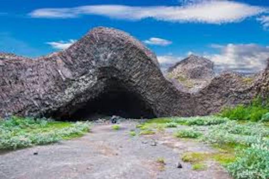 Cabin In The Lava. Near Husavik Skogar  Kültér fotó